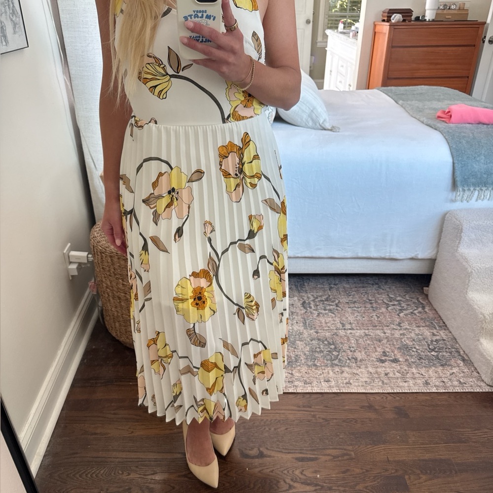 Floral Pleated Maxi Dress